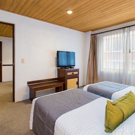Hotel Suites Real 97 Богота Экстерьер фото