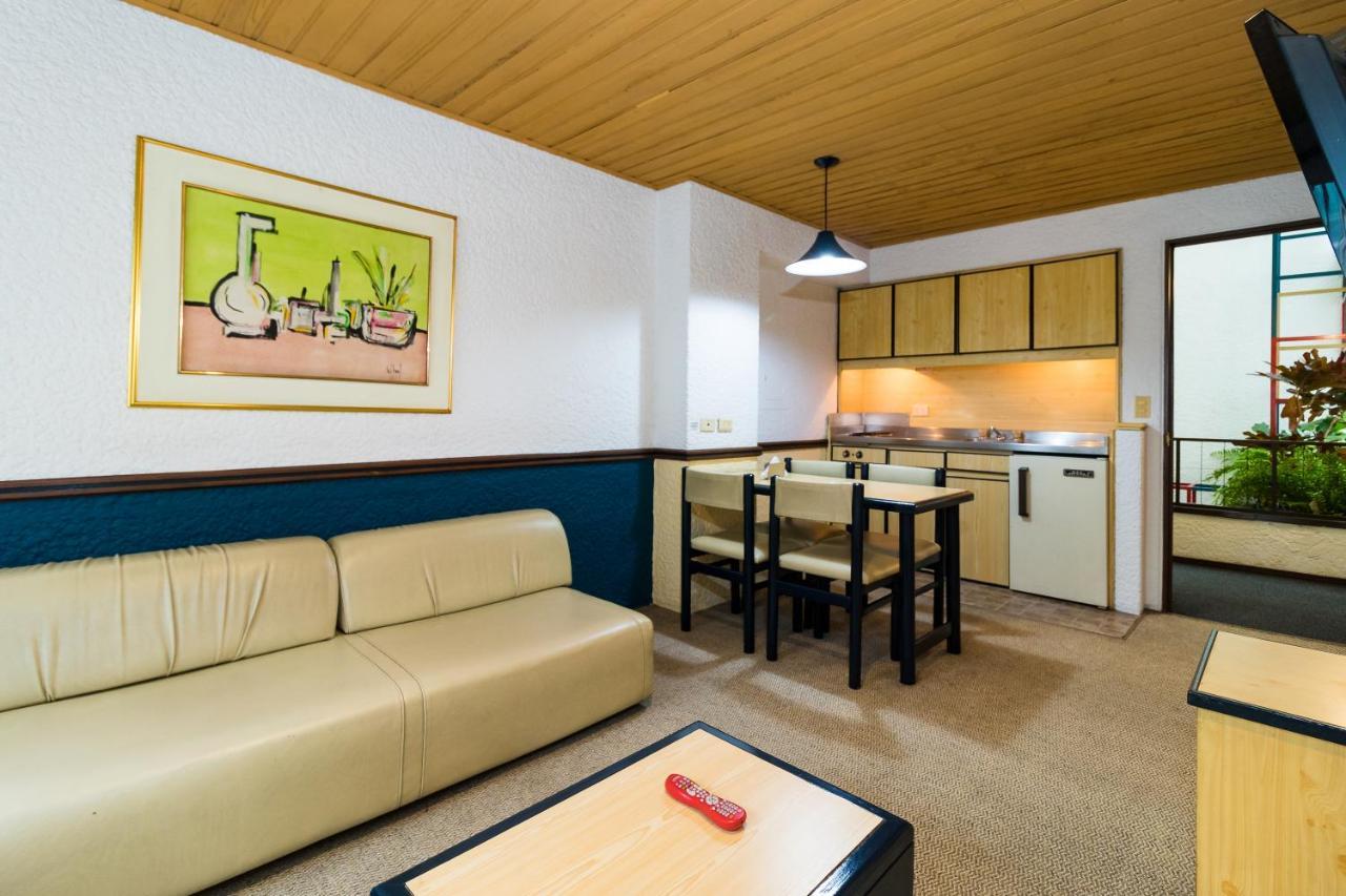Hotel Suites Real 97 Богота Экстерьер фото