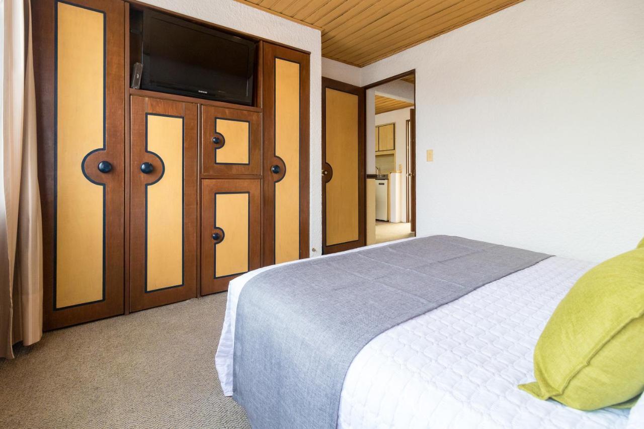 Hotel Suites Real 97 Богота Экстерьер фото