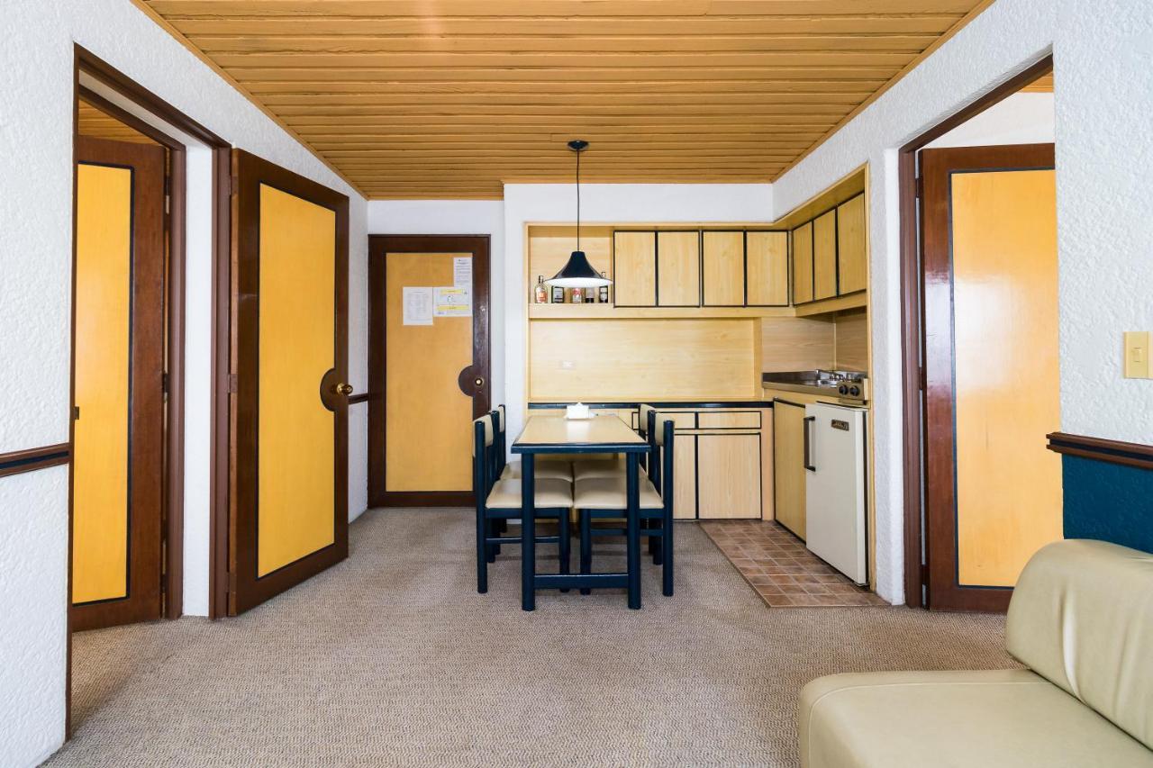 Hotel Suites Real 97 Богота Экстерьер фото